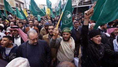 Photo of انتخابات المكتب التنفيذي لـ “إخوان الأردن”.. “الوسط” و”الحمائم” يهيمنون.. و”الصقور” إلى المعارضة